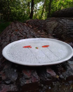 Assiette plate grés émaillé effet craquelé